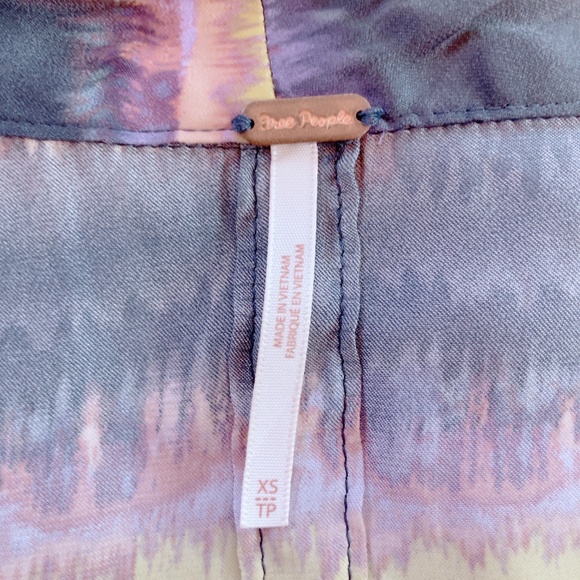 Free People Sleeveless Scoop Neck Faux Wrap Blouse - Picture 4 of 6